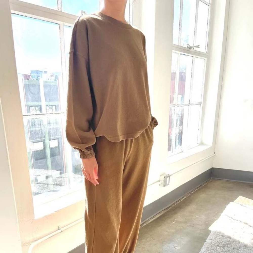 Le Bon Shoppe Sunday Shirt and Balloon Pants set in Tobacco size Medium
